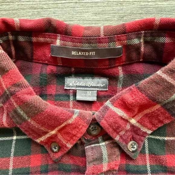 Vintage Eddie Bauer Men’s Medium Flannel Shirt Red Plaid Button Down Relaxed Fit - Picture 2 of 9